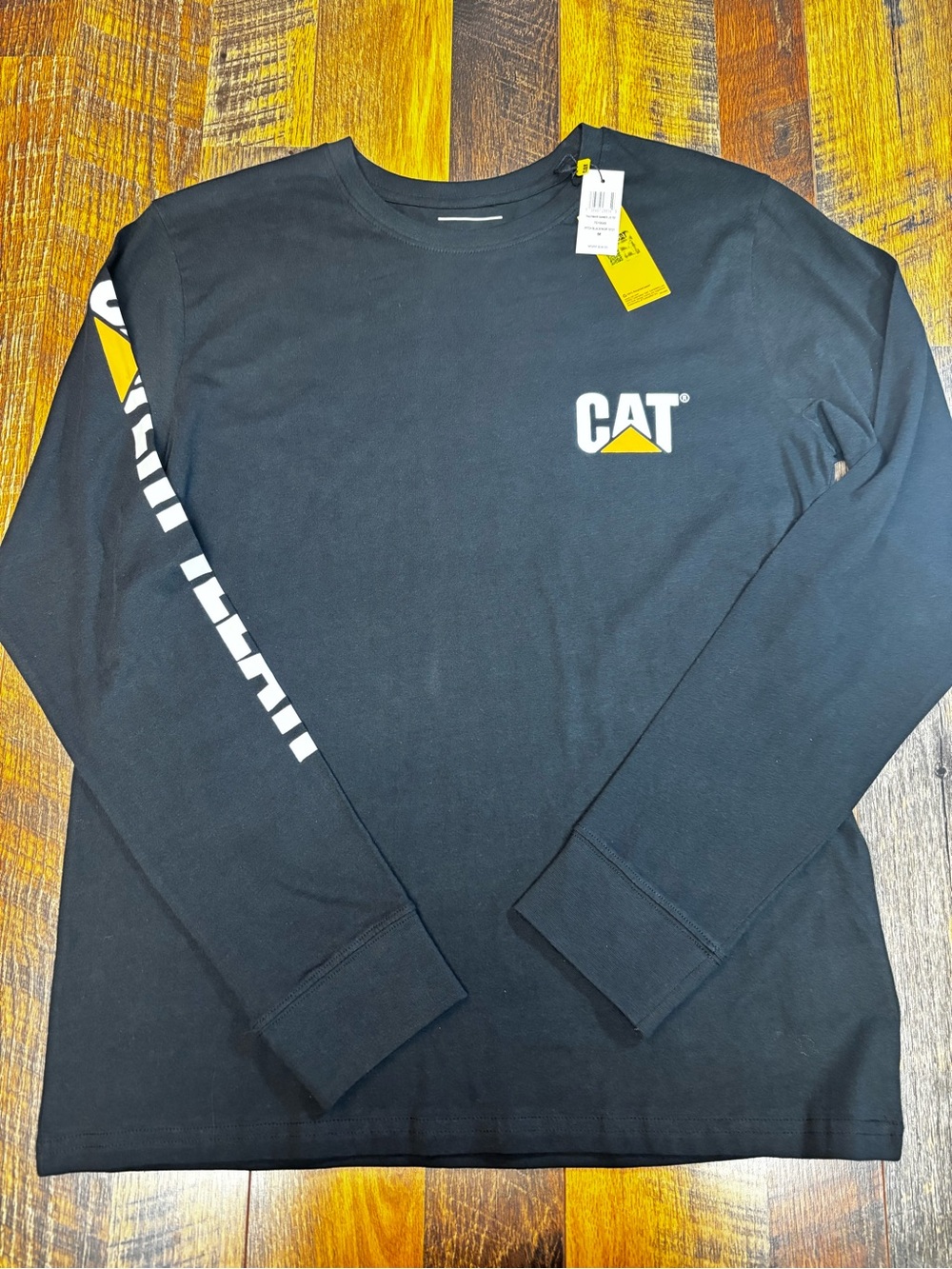 Caterpillar brand Men’s Black Long Sleeve Logo T-shirt  crew neck size Med NWT